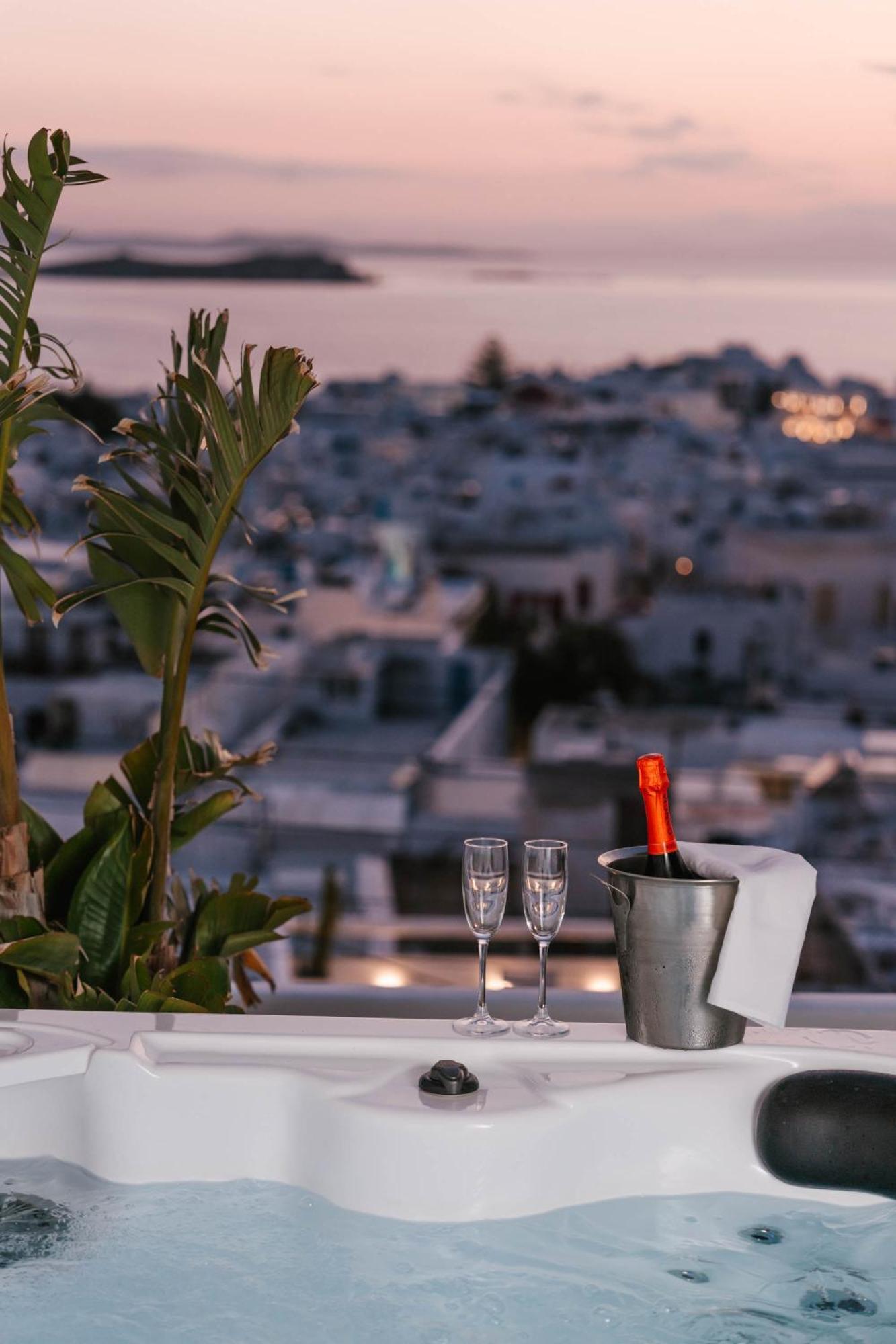 Legends In Town, By Mykonos High Aparthotel Mykonos Town Exterior foto